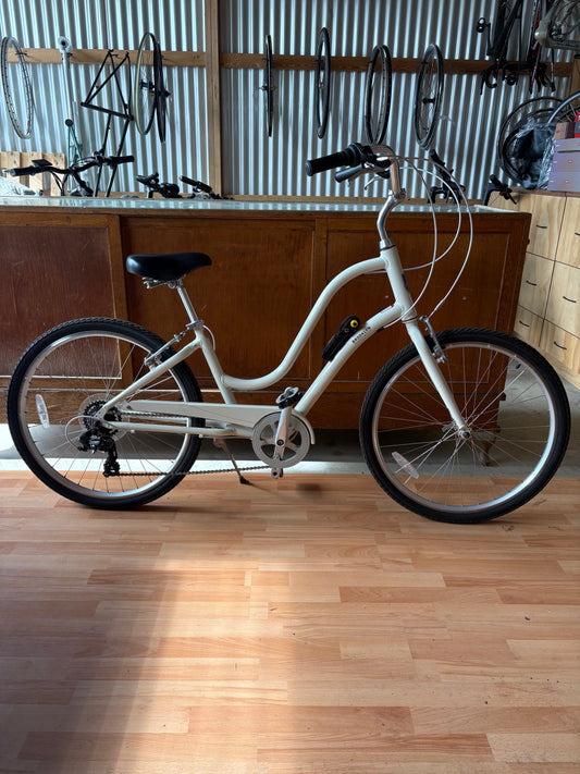Ex-Demo Brighton 7 Speed Cruiser from Brooklyn Bicycle Co.