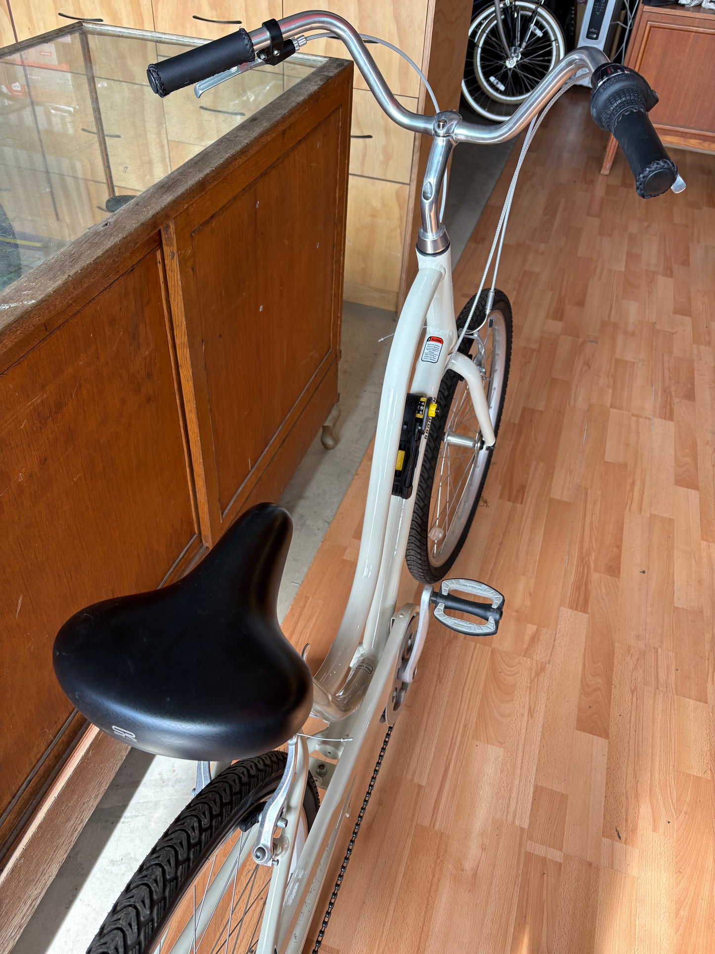 Ex-Demo Brighton 7 Speed Cruiser from Brooklyn Bicycle Co.