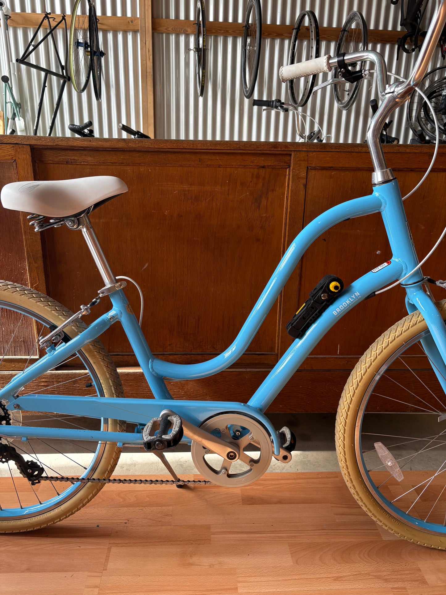 Ex-Demo Brighton 7 Speed Cruiser from Brooklyn Bicycle Co.